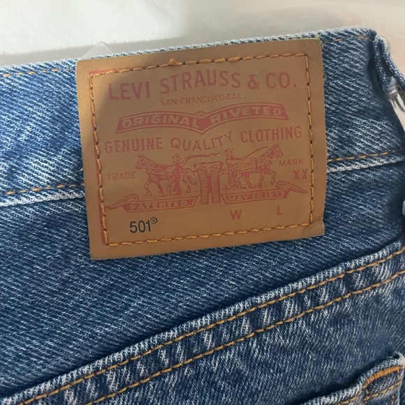 Levi’s premium 501s size 28 - Picture 2 of 5